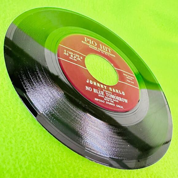 JOHNNY CARLO SINGS No Blue Tomorrow / Hasta La Vista PIO HIT 45rpm Vinyl Record‎ - Picture 2 of 6